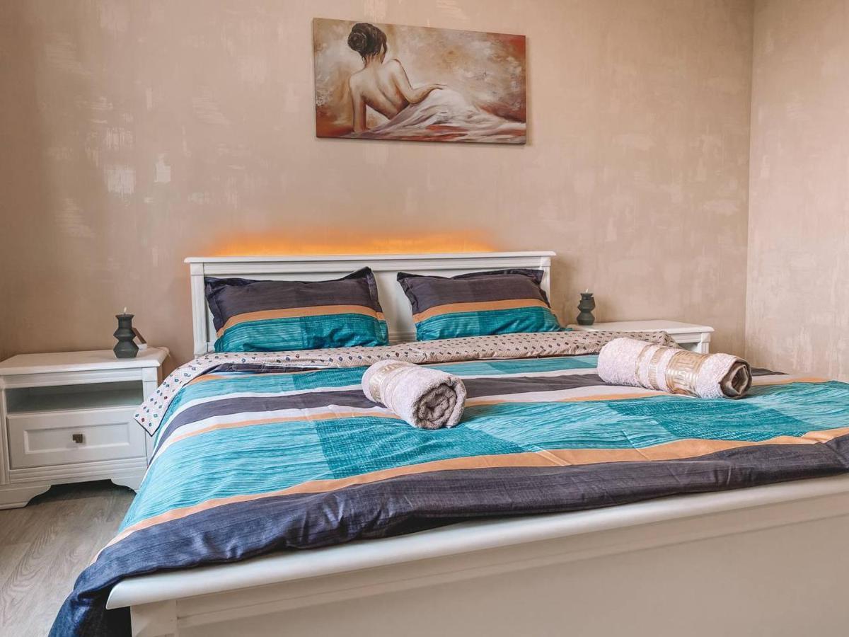 Luxury Sky Apartment Кишинев Екстериор снимка