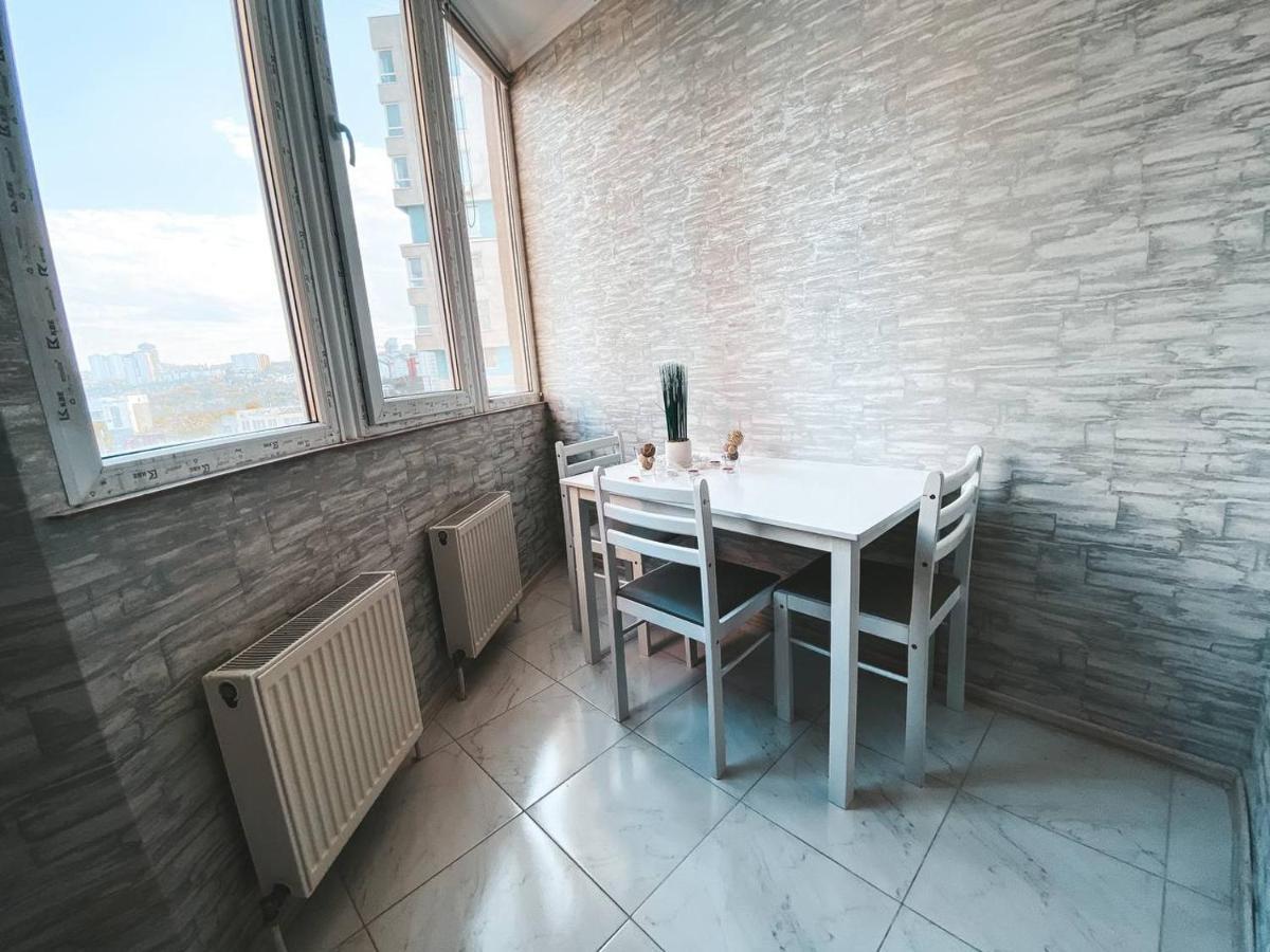 Luxury Sky Apartment Кишинев Екстериор снимка